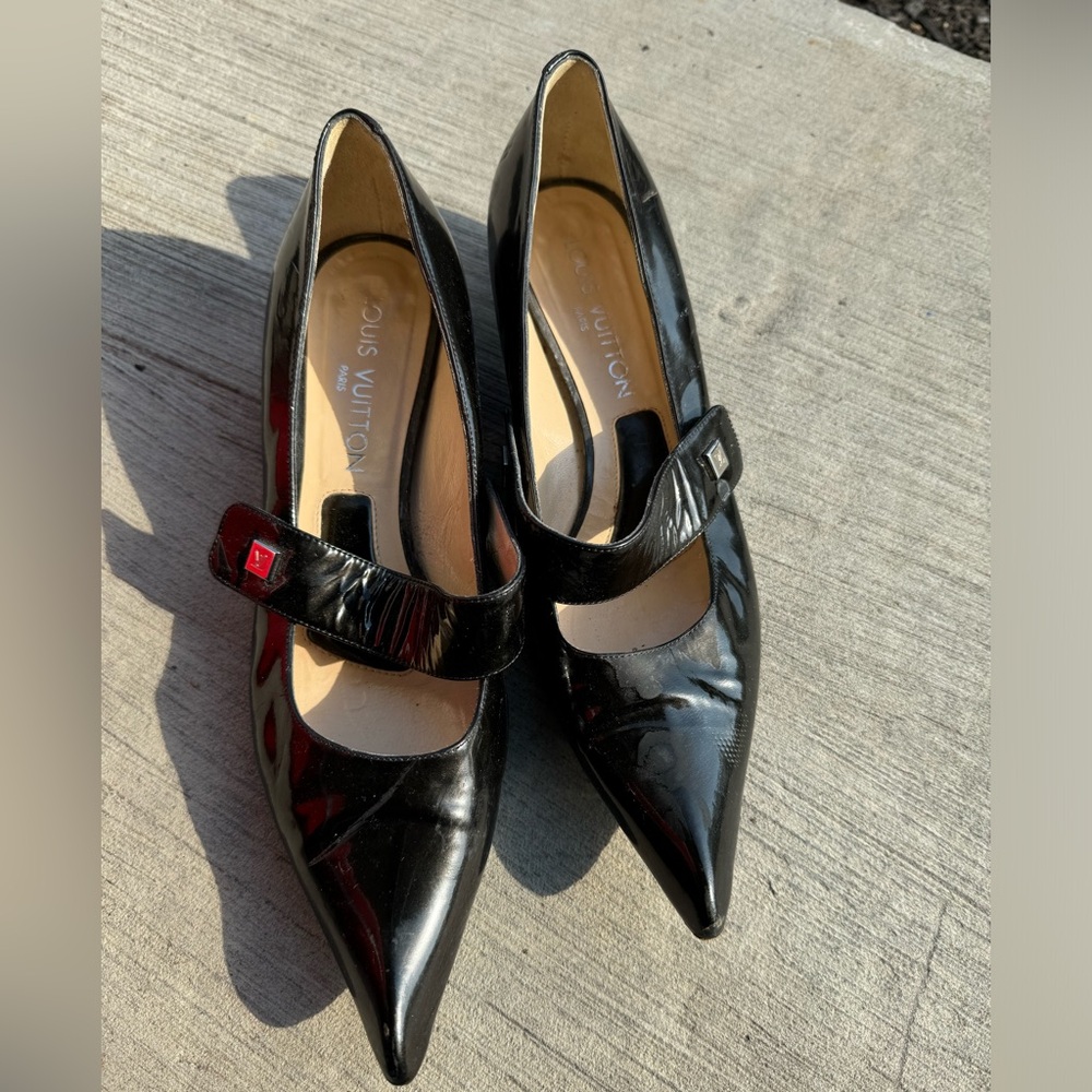 LV shoes